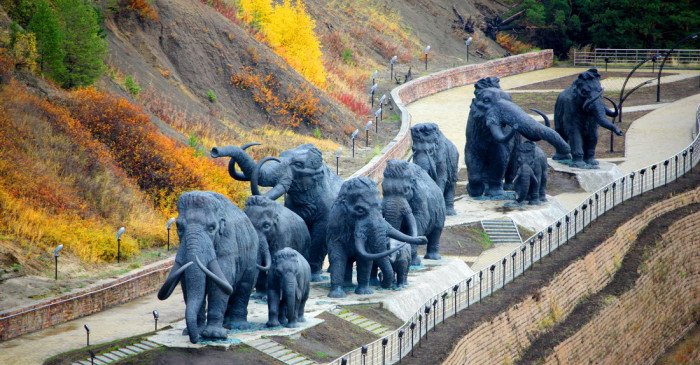 Грузоперевозки Ханты-Мансийск фото с мамонтами