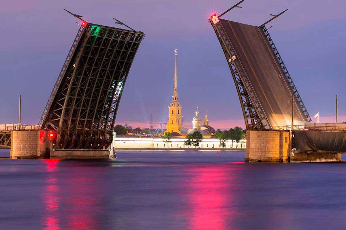 Грузоперевозки Санкт-Петербург Тобольск мосты развели