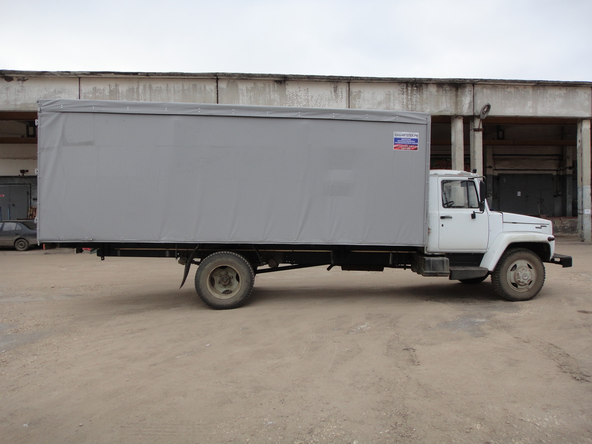 Грузоперевозки Тюмень Грузовые перевозки длинный пятитонный грузовик нашего производства